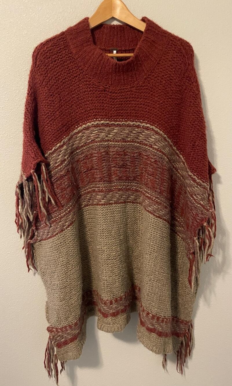 Free People Poncho Sweater Labyrinth Womens M L Knit Red Tan Fringe Boho Cozy